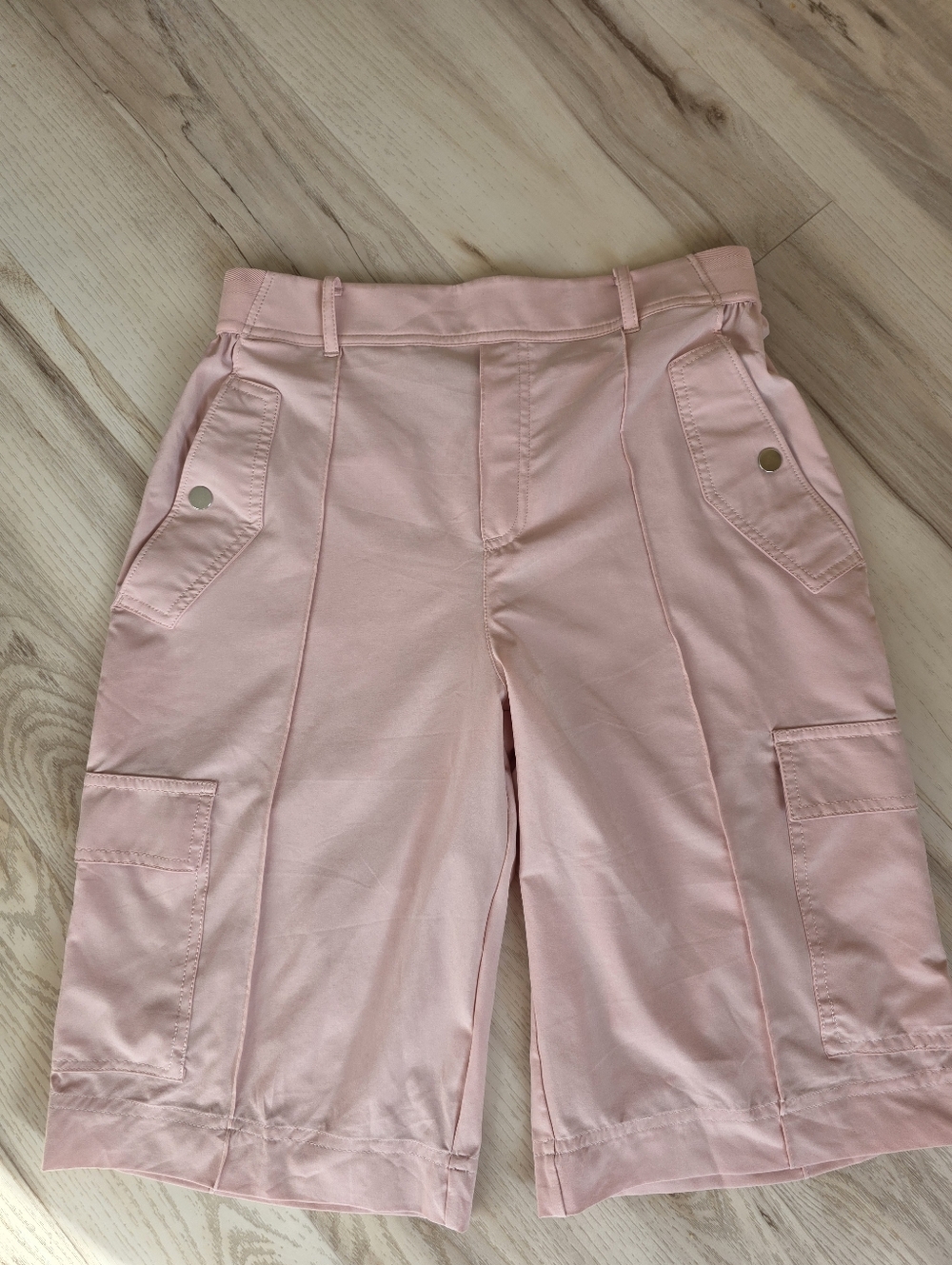 Athleta Vienna Cargo Shorts in Orchid Pink – Size 6 Tall – EUC